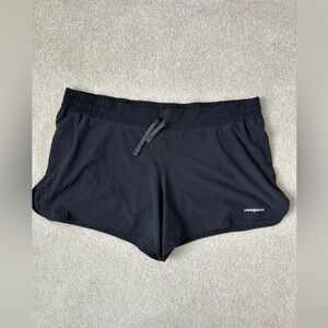 Patagonia women running short